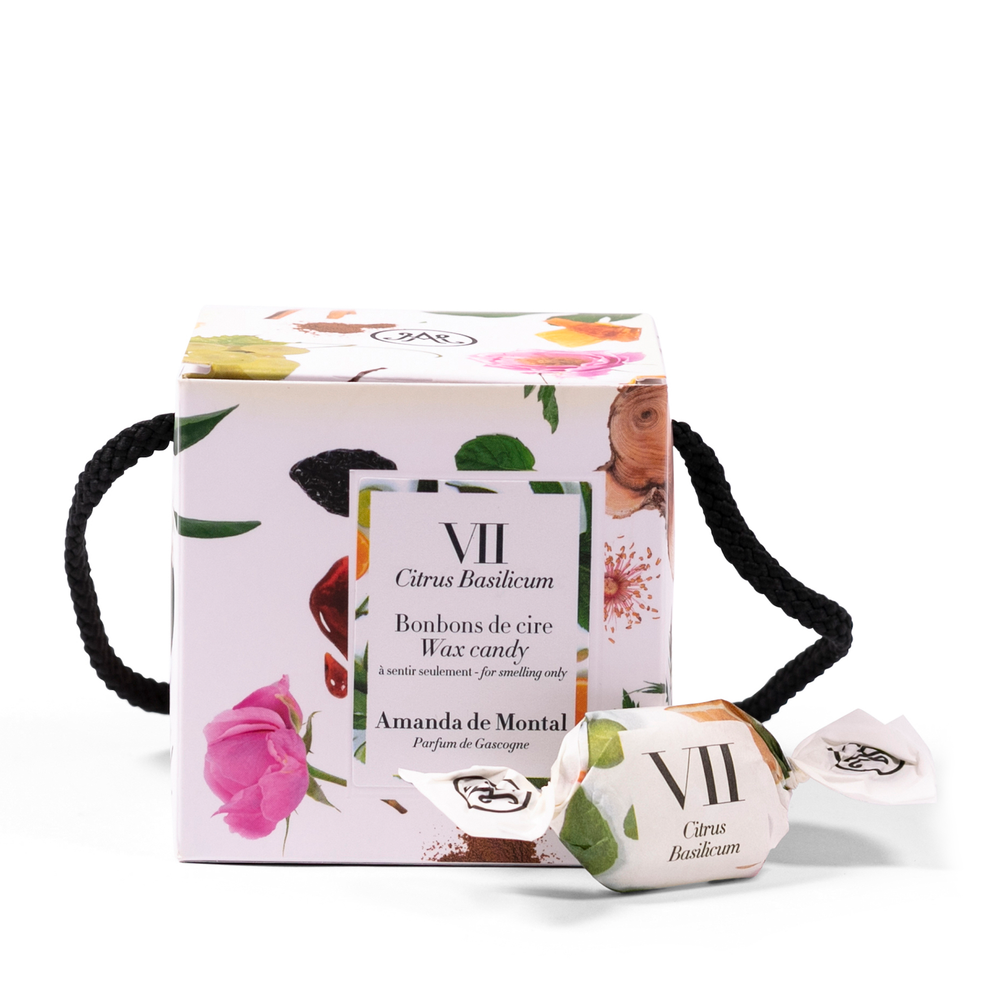 Wrapped in a white box, each scented wax candy features a precise blend of natural, plant-based waxes that capture the fragrance of lemon zest, tangerine, fresh mint, basil, and a hint of coriander.